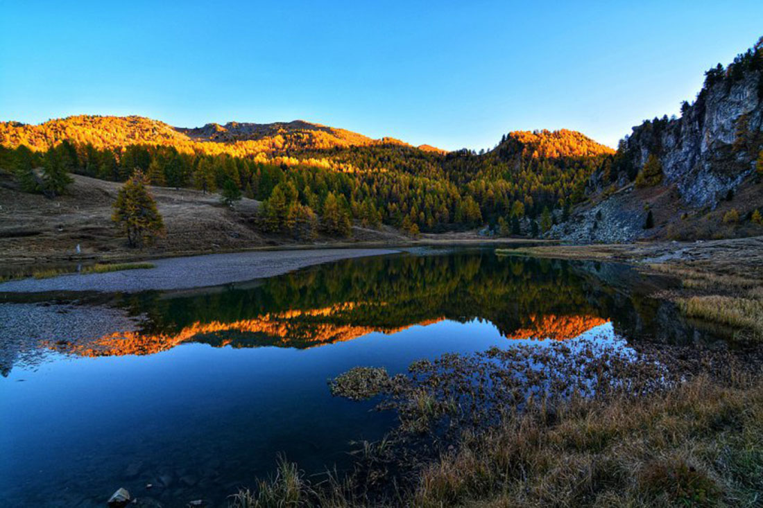 Ecco la foto n. 1000 di MYVALSUSA!!!! Questo scatto, "Black Lake", realizzato da Federico Milesi nella zona di Cima Fournier e Lago Nero, ha vinto il premio speciale “Turismo Torino e Provincia” al Wiki Loves Earth - Italian Alps - 26.09.18 #fotodelgiorno di Federico Milesi